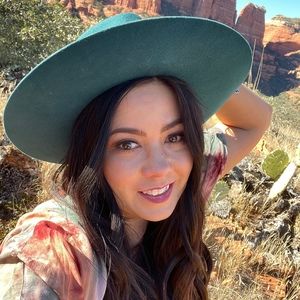 Meet your Posher, Shannon